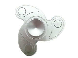 Fidget Spinner aus Aluminium Tri-Wing Spinner Yin & Yang Style silber