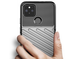 Google Pixel 5 SpaceCase Stripes Impact-Resistant Hülle schwarz