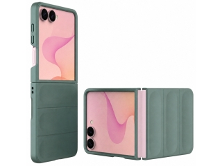 Samsung Galaxy Z Flip8 CloudCase TPU Hülle nachtgrün